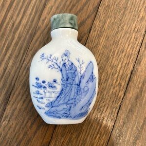 Chinese Snuff bottle